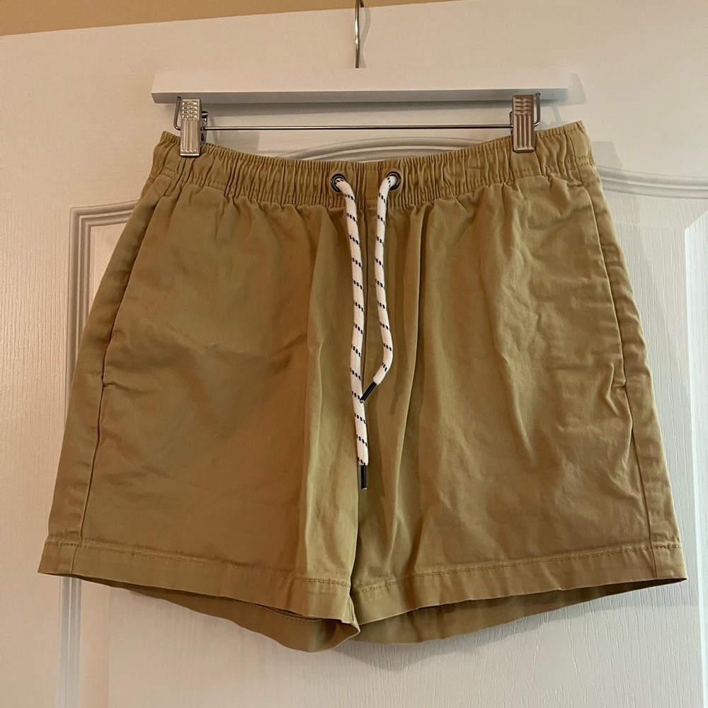 EUC cabana by crown & ivy men’s shorts